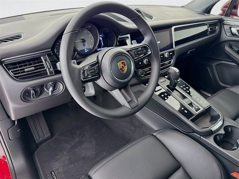 New 2026 Porsche Macan S image 4