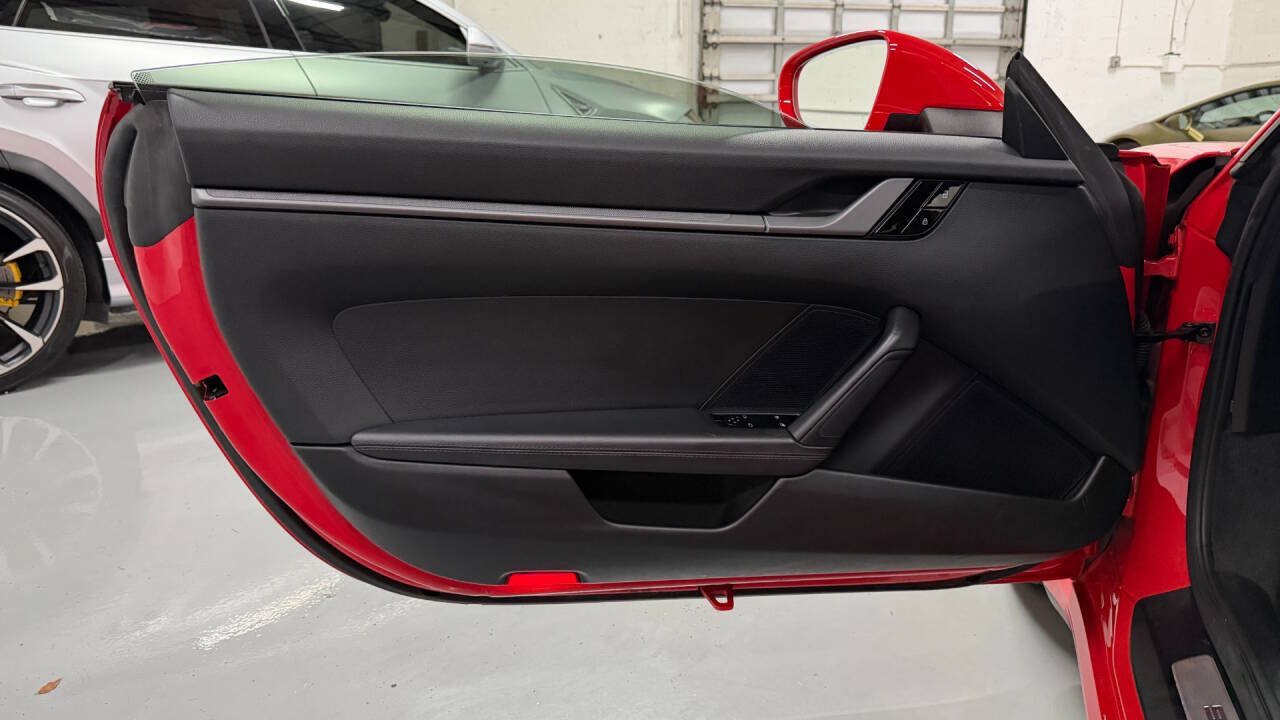 Used 2020 Porsche 911 Carrera S RWD image 36