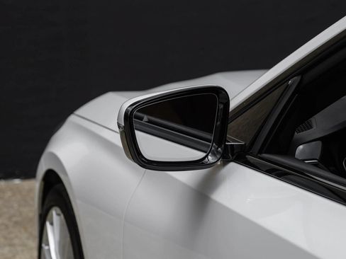 Used 2022 BMW 230i Coupe w/ M Sport Package RWD image 38