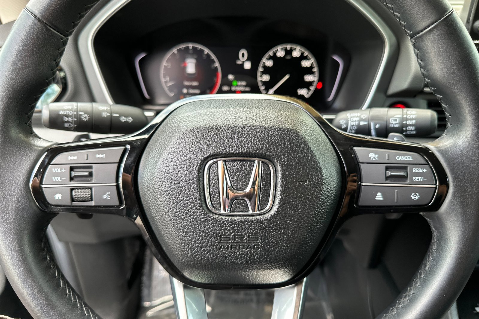 Used 2025 Honda Pilot Touring image 24