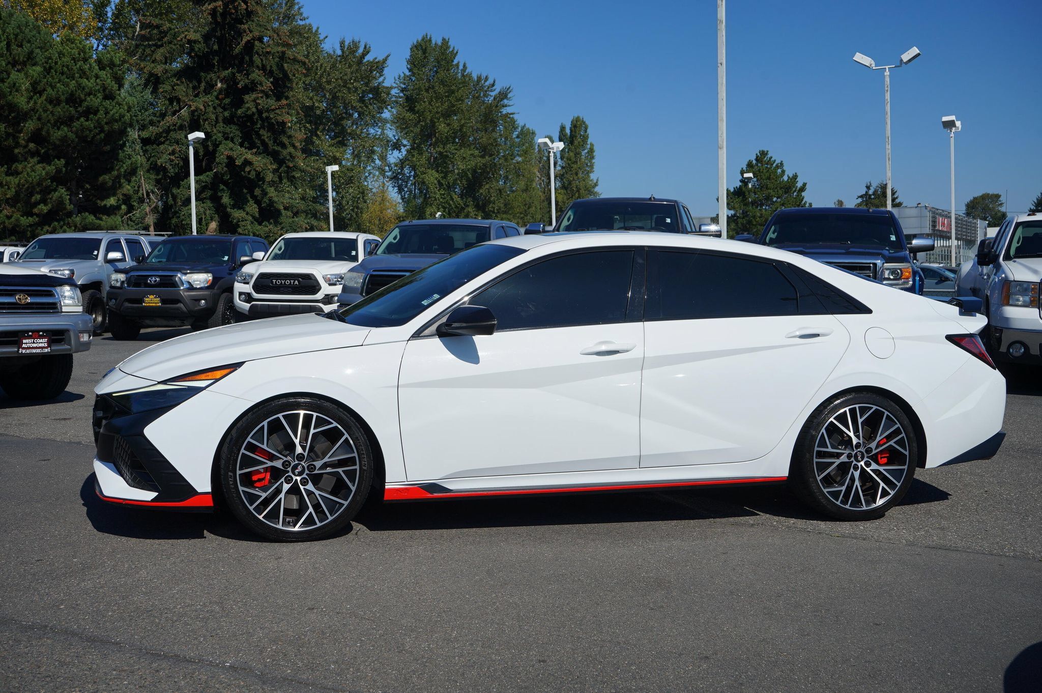 Used 2022 Hyundai Elantra N FWD image 2