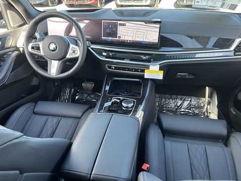 Used 2026 BMW X5 sDrive40i w/ M Sport Package RWD image 17