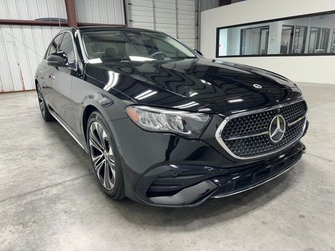 Used 2025 Mercedes-Benz E 350 Sedan image 6