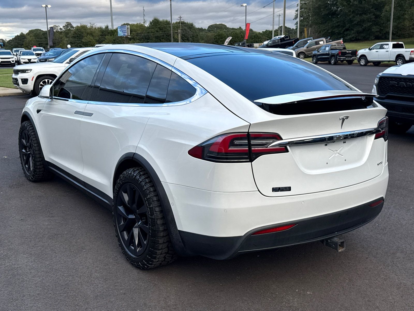 Used 2017 Tesla Model X 100D AWD/4WD image 7