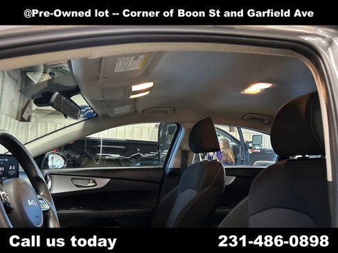 Used 2023 Kia Forte LXS FWD image 13