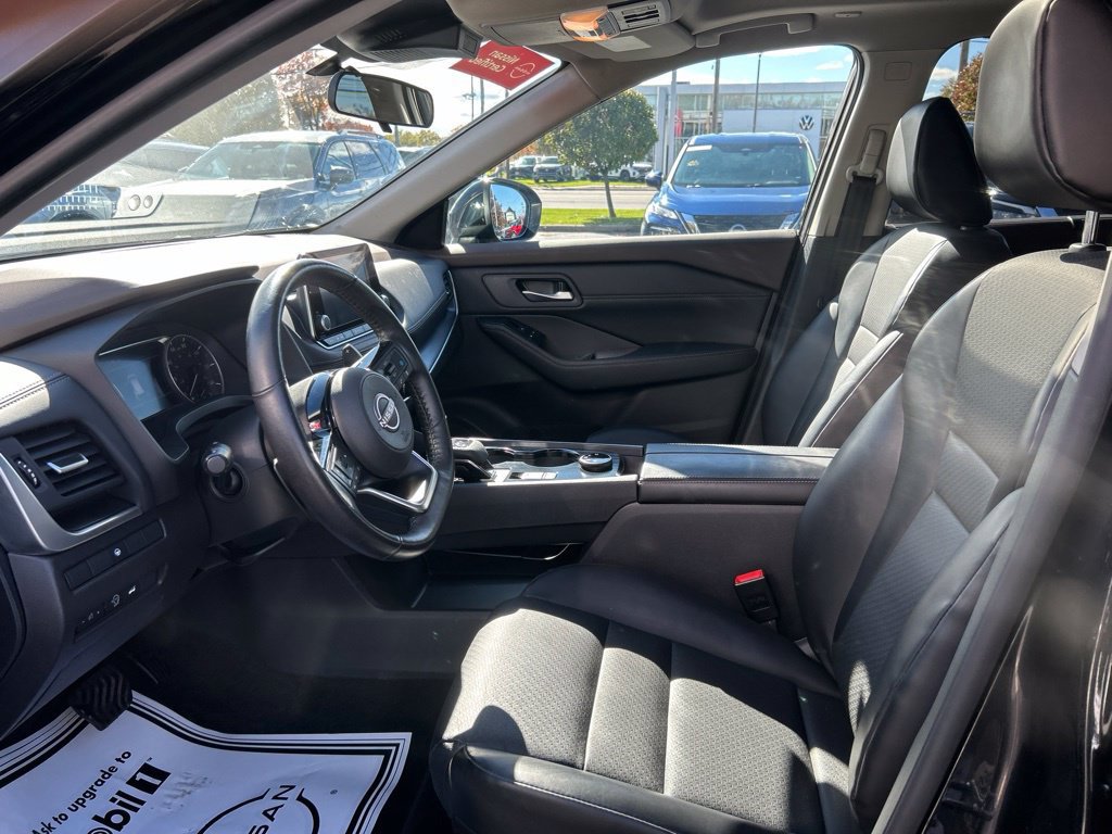 Certified 2023 Nissan Rogue SV w/ SV Premium B Package AWD/4WD image 13