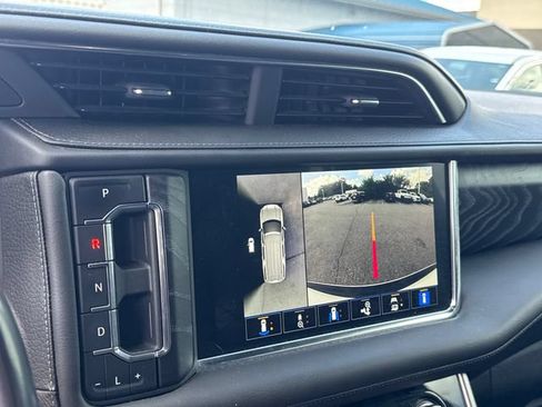Used 2022 GMC Yukon Denali AWD/4WD image 22