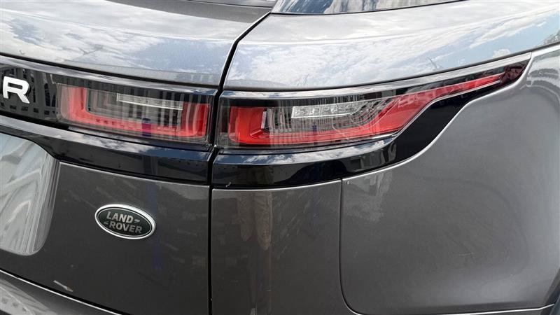 Used 2019 Land Rover Range Rover Velar S AWD/4WD image 13