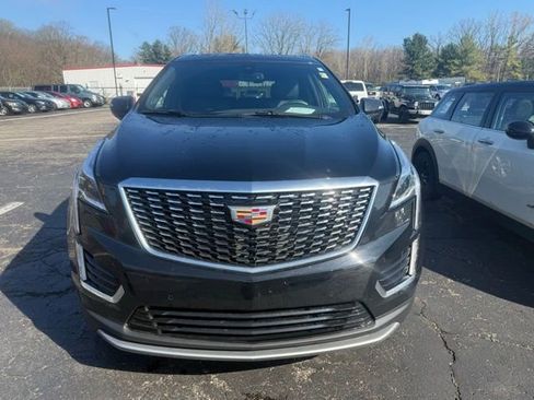 Used 2022 Cadillac XT5 Premium Luxury image 2