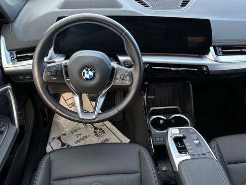 Used 2023 BMW X1 xDrive28i w/ Premium Package image 18
