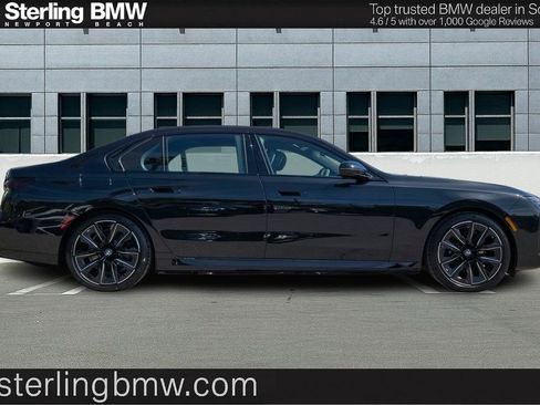 New 2026 BMW i7 eDrive50 w/ M Sport Package image 3