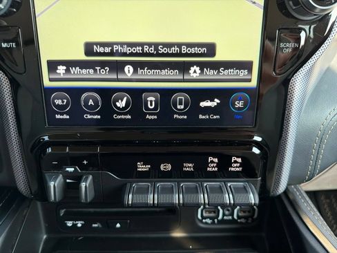 Used 2019 RAM 2500 Limited AWD/4WD image 35
