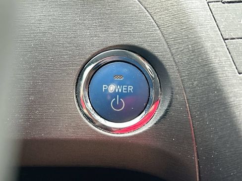 Used 2014 Toyota Prius Two FWD image 18