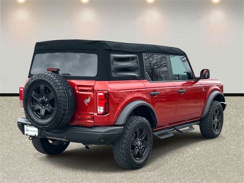 Certified 2023 Ford Bronco Black Diamond image 5