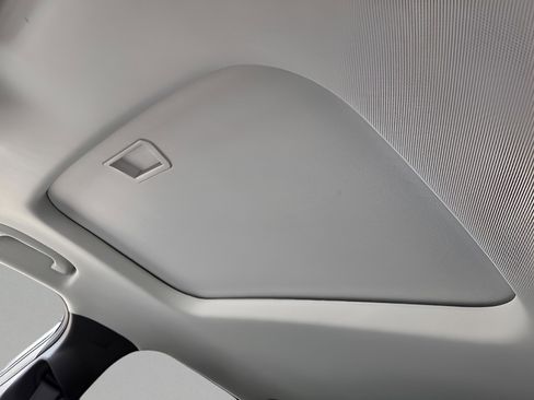 New 2026 Chevrolet Trax LT w/ Sunroof Package FWD image 20