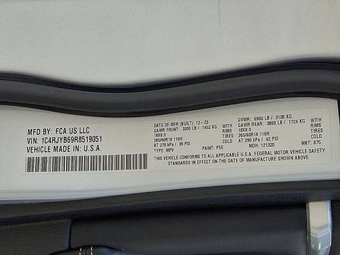 Used 2024 Jeep Grand Cherokee Limited 4xe AWD/4WD image 27