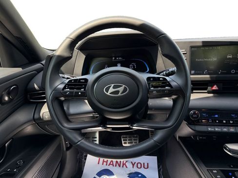 Certified 2025 Hyundai Elantra Sport FWD image 12