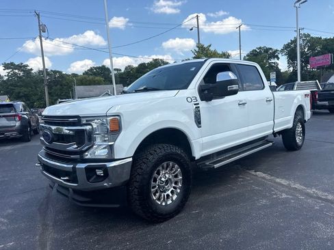 Used 2022 Ford F350 XLT w/ XLT Premium Package AWD/4WD image 2