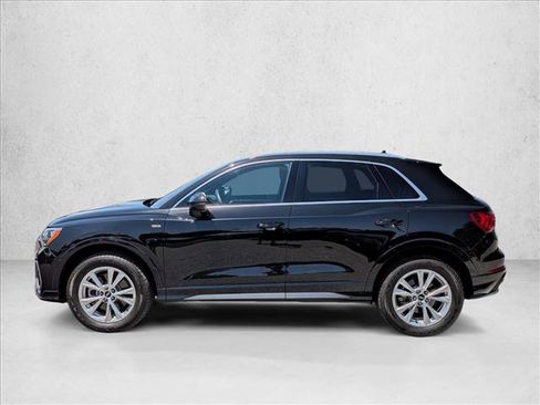 Used 2022 Audi Q3 2.0T Premium w/ Convenience Package AWD/4WD image 9