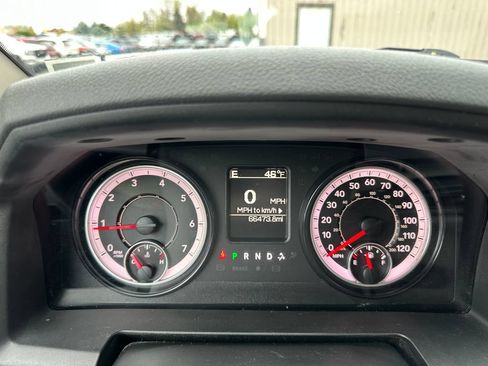 Certified 2018 RAM 1500 Express w/ Express Value Package AWD/4WD image 18