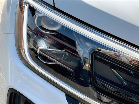 New 2026 Volkswagen Atlas Cross Sport SEL image 13