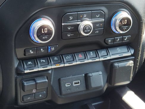 Used 2019 GMC Sierra 1500 AT4 w/ AT4 Premium Package AWD/4WD image 7