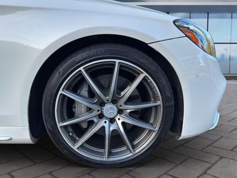Used 2019 Mercedes-Benz S 560 4MATIC Sedan image 25