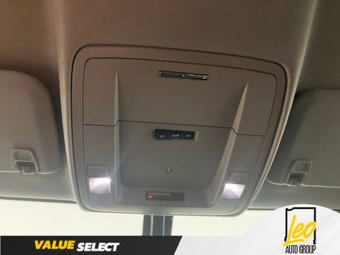 Used 2018 Chevrolet Silverado 1500 LT AWD/4WD image 16