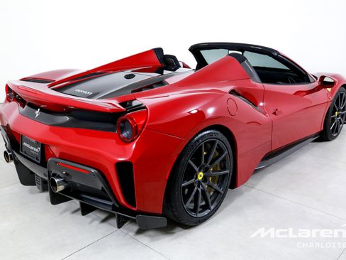 Used 2020 Ferrari 488 Pista Spider image 9