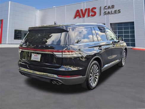 Used 2024 Lincoln Aviator AWD w/ Premium Package image 6