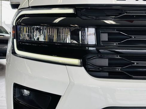 Used 2024 Ford Expedition Limited AWD/4WD image 21
