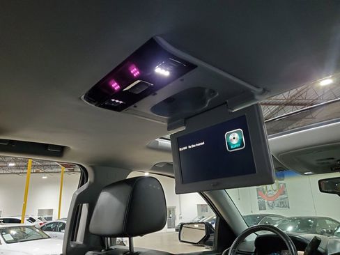 Used 2017 GMC Yukon XL Denali w/ Open Road Package AWD/4WD image 24