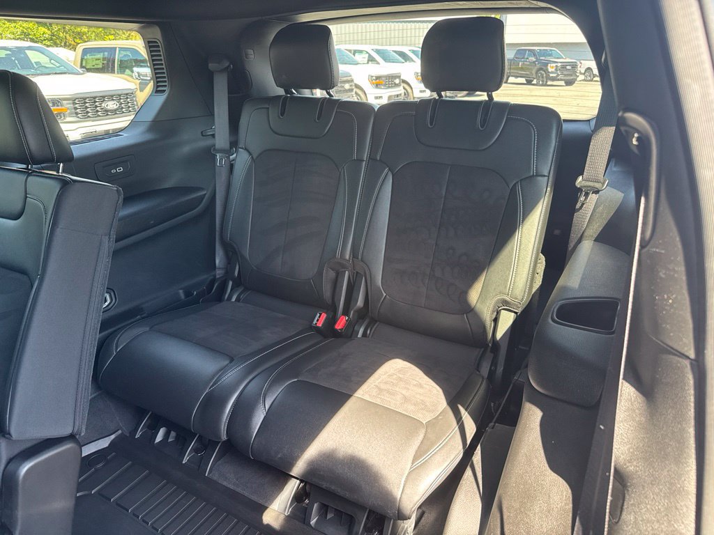 Used 2024 Jeep Grand Cherokee L Laredo AWD/4WD image 12