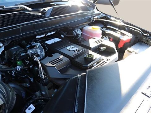 Used 2024 RAM 2500 Limited image 10