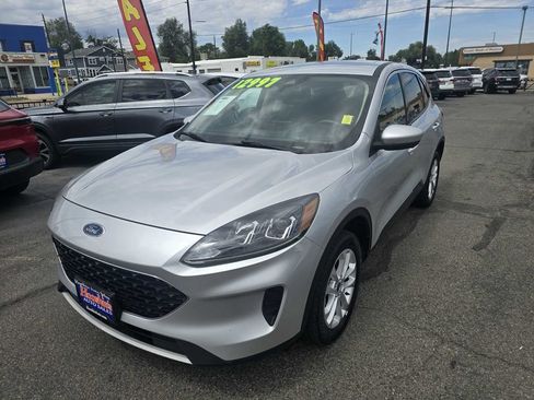 Used 2020 Ford Escape SE AWD/4WD image 2
