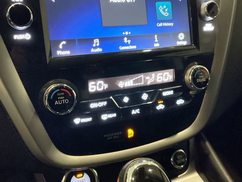 Used 2023 Nissan Murano SV AWD/4WD image 18