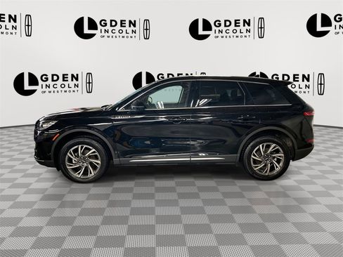 Certified 2025 Lincoln Corsair AWD w/ Equipment Group 101A image 5