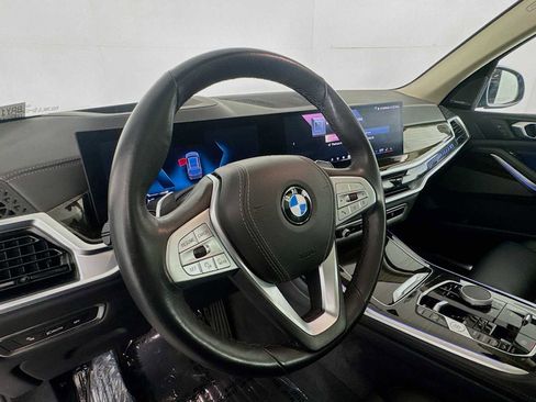 Used 2025 BMW X7 xDrive40i image 24