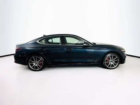 Used 2025 Genesis G70 2.5T AWD/4WD image 10