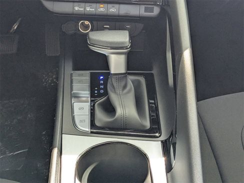 New 2025 Hyundai Elantra Blue image 18