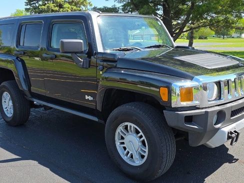 Used 2009 HUMMER H3 Luxury AWD/4WD image 1