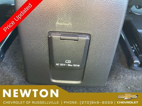 Used 2022 Chevrolet Trax LT AWD/4WD image 36