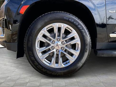 Used 2023 GMC Yukon SLT image 22