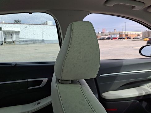 Certified 2025 Hyundai Sonata Limited FWD image 13