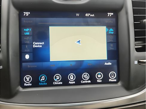 Used 2017 Chrysler 300 C AWD/4WD image 15