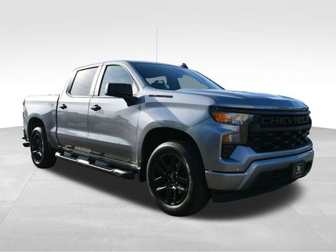 Used 2023 Chevrolet Silverado 1500 Custom w/ Rally Edition AWD/4WD image 10