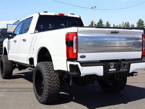Used 2024 Ford F250 Platinum AWD/4WD image 3