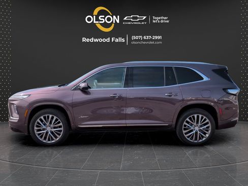 Used 2026 Buick Enclave Avenir w/ Super Cruise Package AWD/4WD image 2
