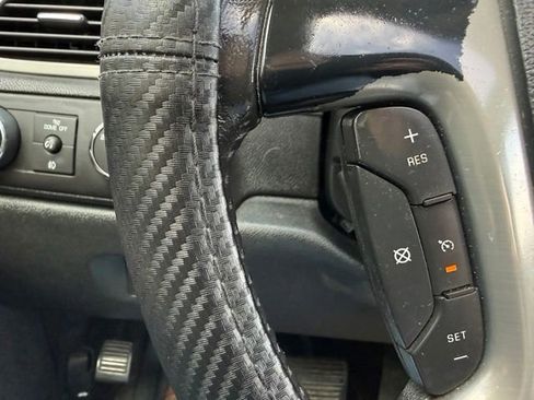 Used 2011 Chevrolet Tahoe LT AWD/4WD image 6