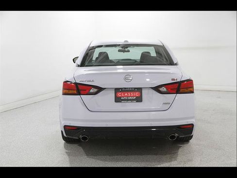 Used 2025 Nissan Altima 2.5 SR AWD/4WD image 18